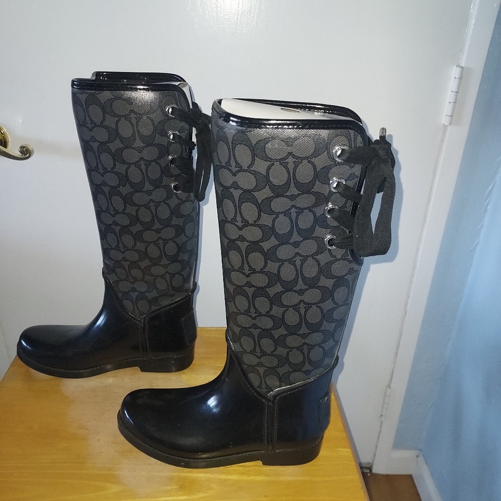 Hunter rubber rain boots by Coach